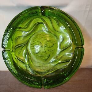 RARE BLENKO MID-20TH C 11 1/4"RELIEF SUN FACE EMERALD GREEN ASHTRAY-USA